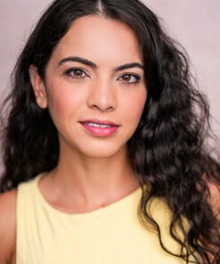 29. Stephany Goulart